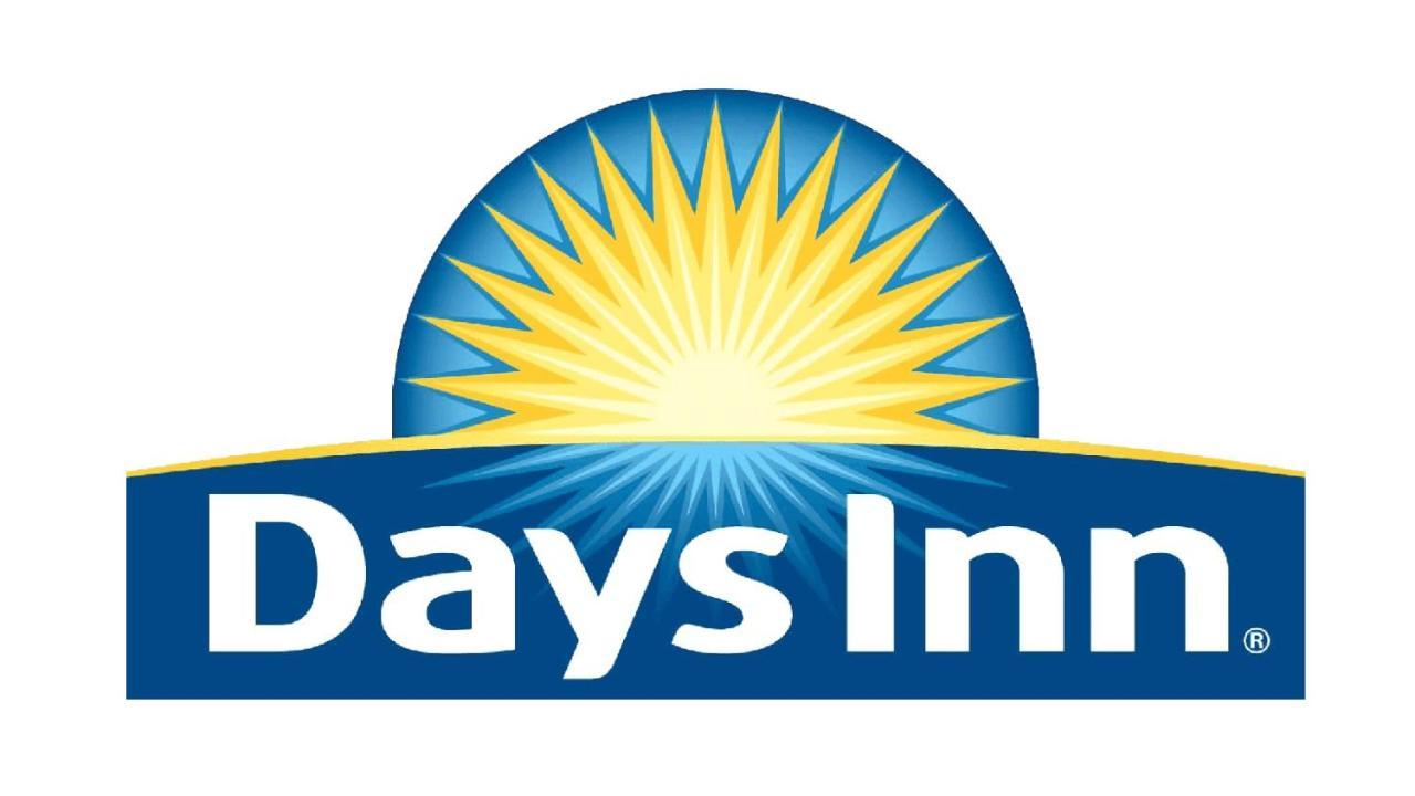 Days Inn By Wyndham Brooklyn Eastern Parkway New York Exterior photo